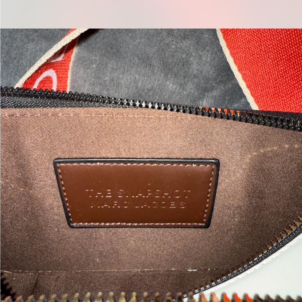 Marc Jacobs Orange Bag with Red Strap - Picture 4 of 4